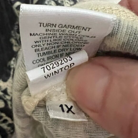 One World Womens Top, Flutter Sleeves, Plus Size 1X - Picture 7 of 7